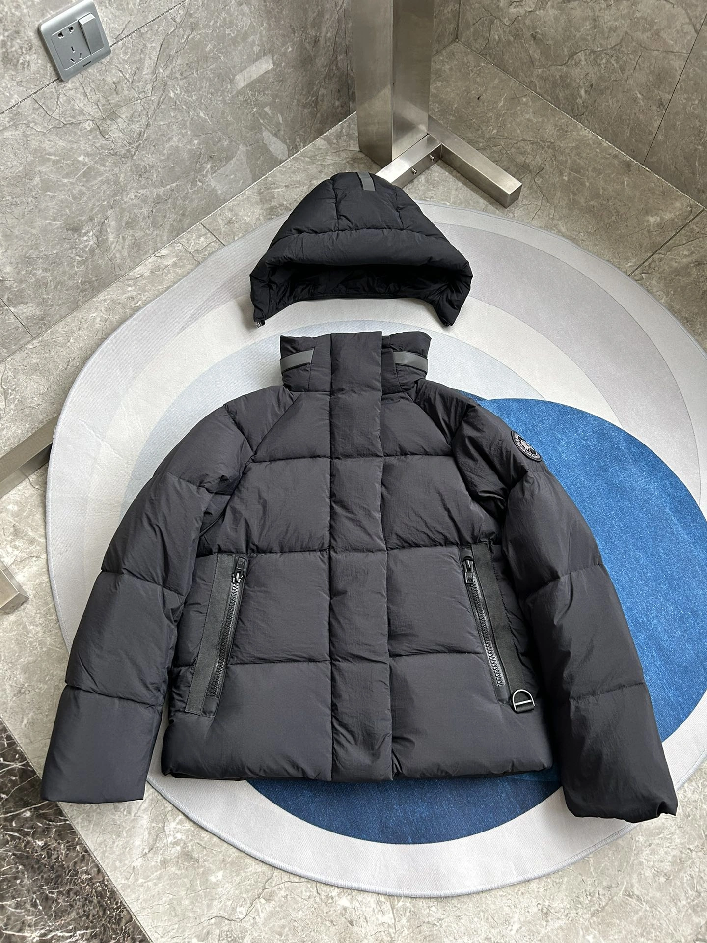 Canada Goose Down Jackets Chic 106594