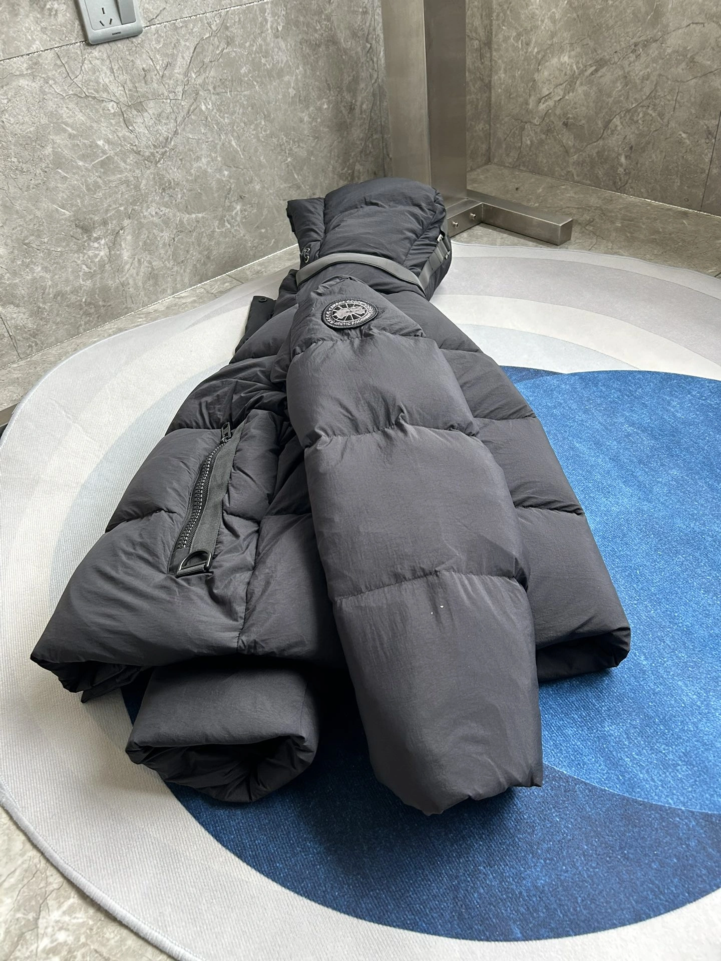 Canada Goose Down Jackets Chic 106594