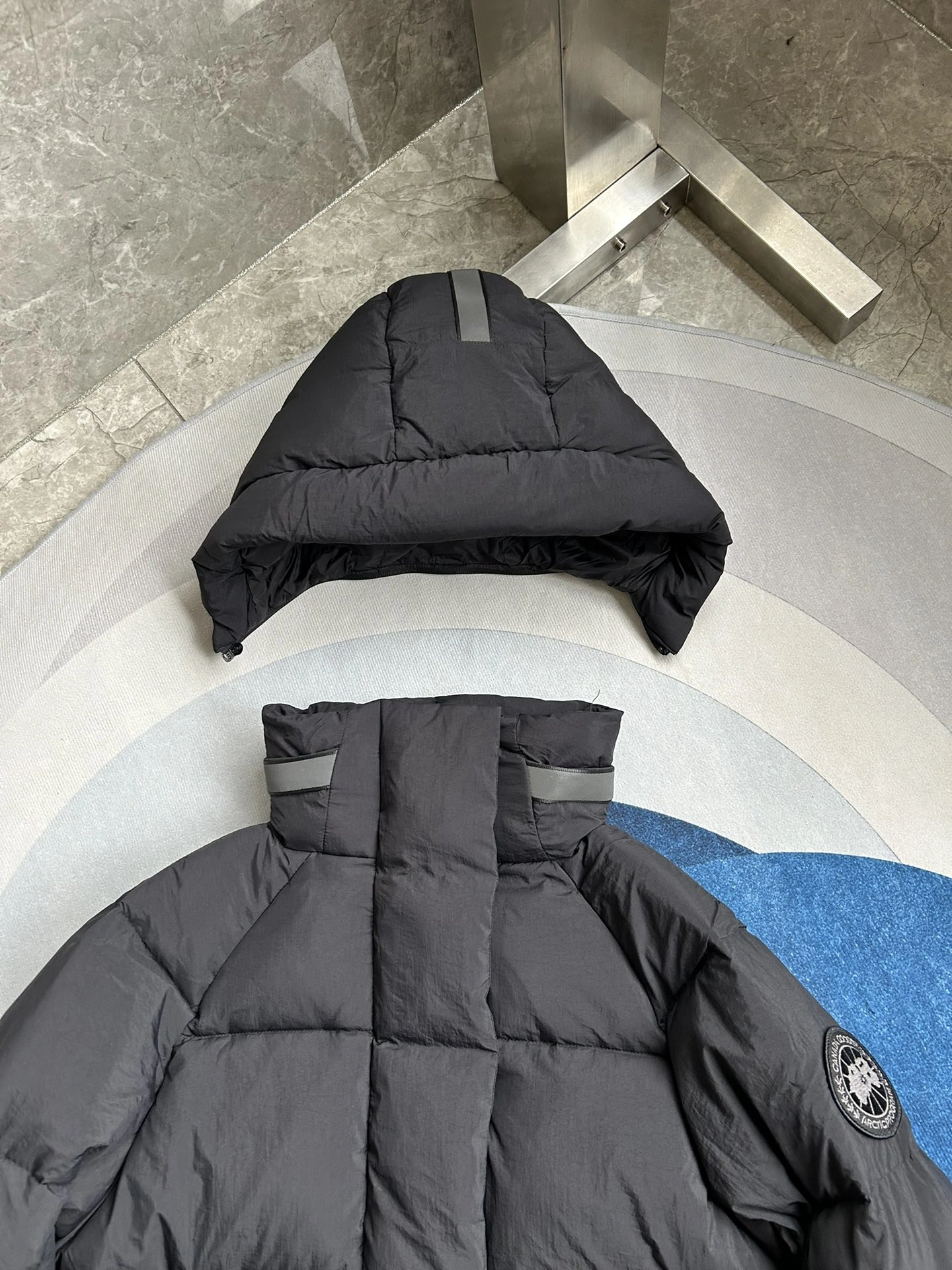Canada Goose Down Jackets Chic 106594