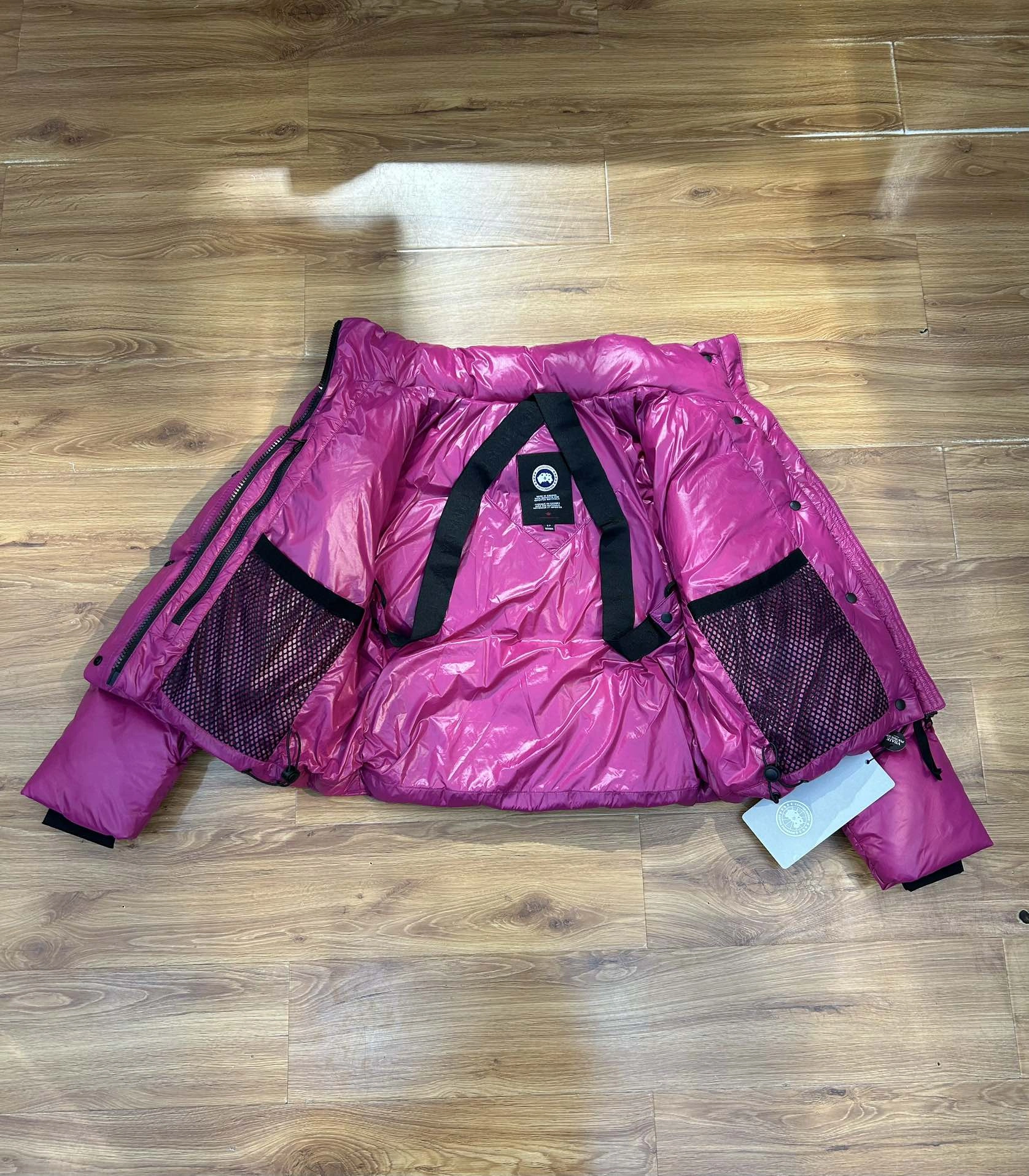 Comfortable Canada Goose Down Jackets 106589