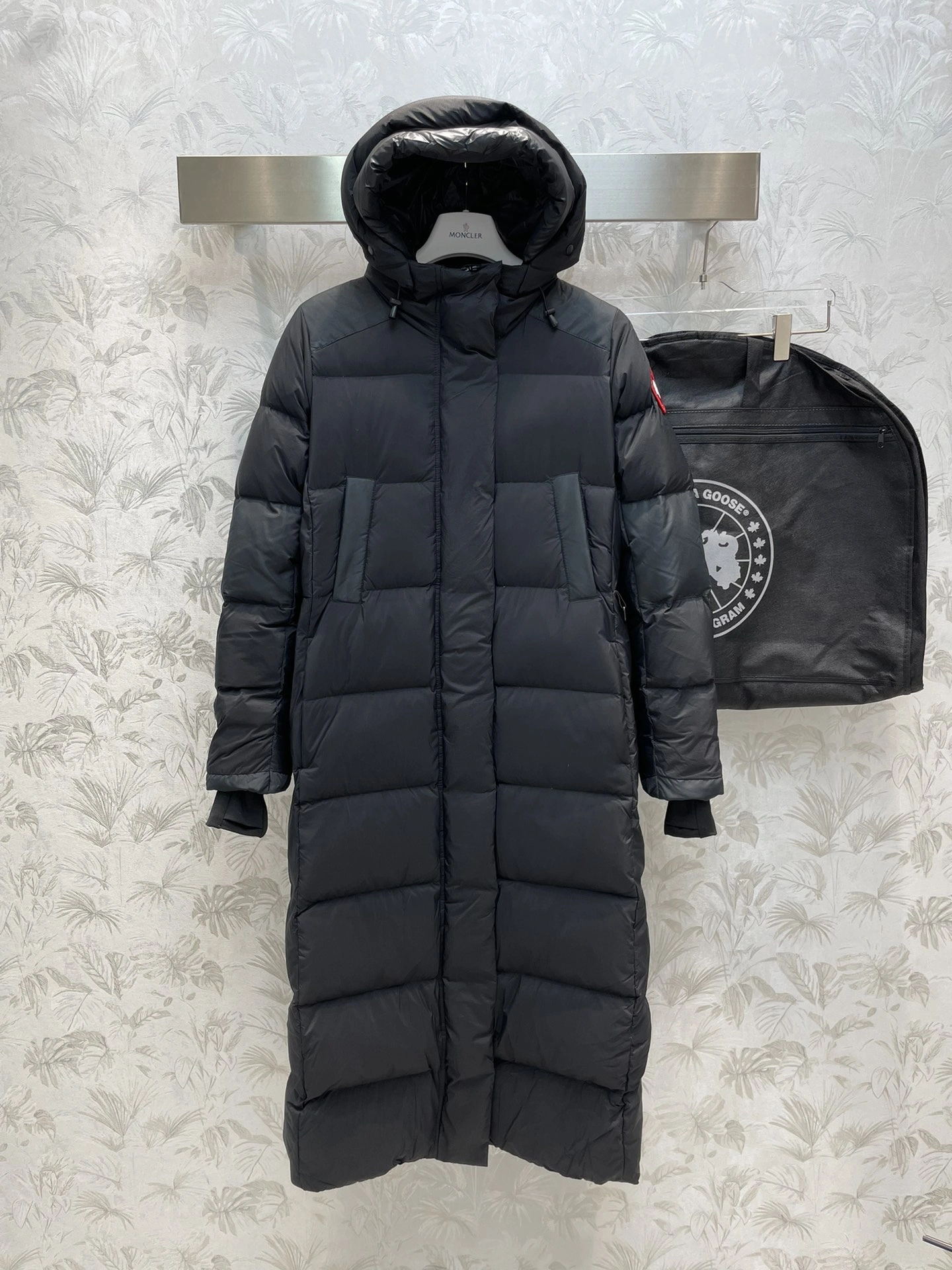 Breathable Canada Goose Down Jackets 106194