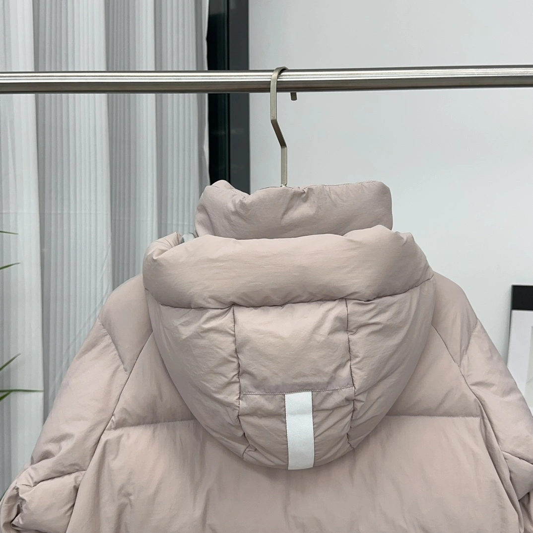 Canada Goose Down Jackets Comfortable 106576