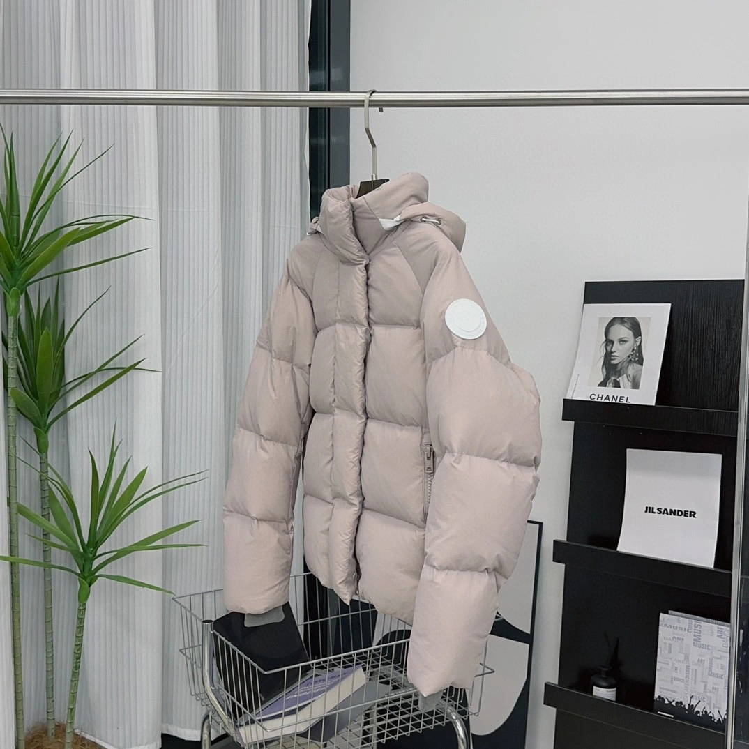 Canada Goose Down Jackets Comfortable 106576