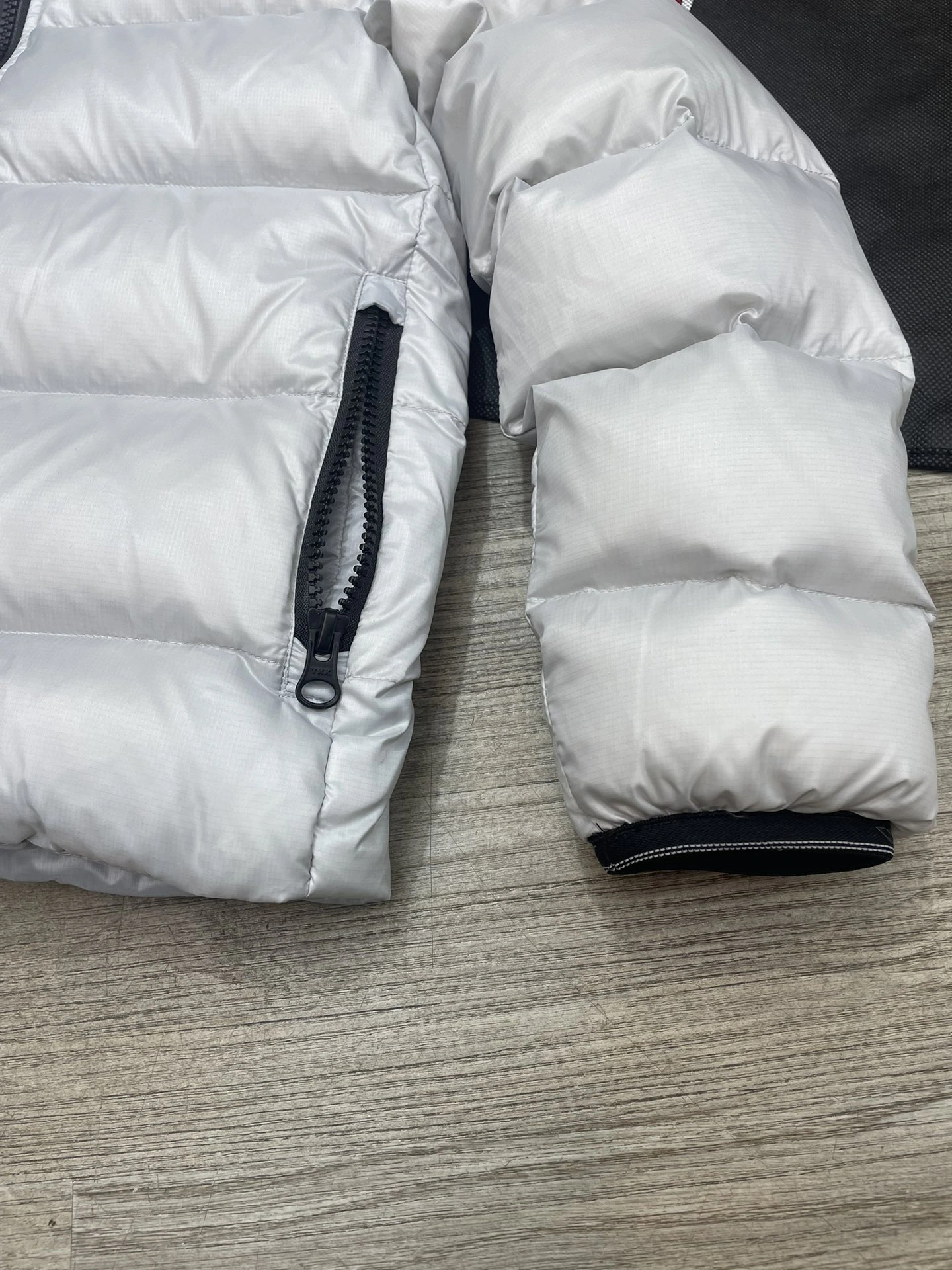 Canada Goose Down Jackets Attractive 106570