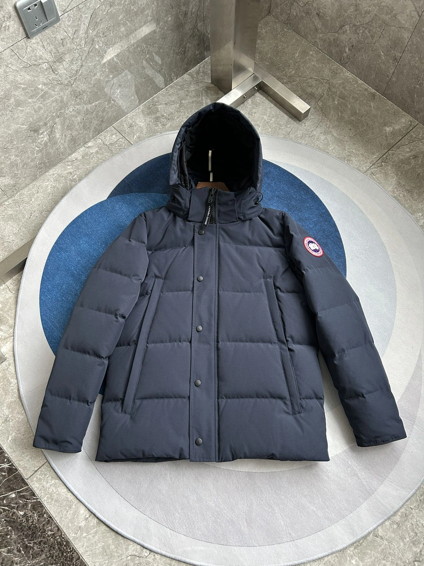 Canada Goose Down Jackets Chic 106597