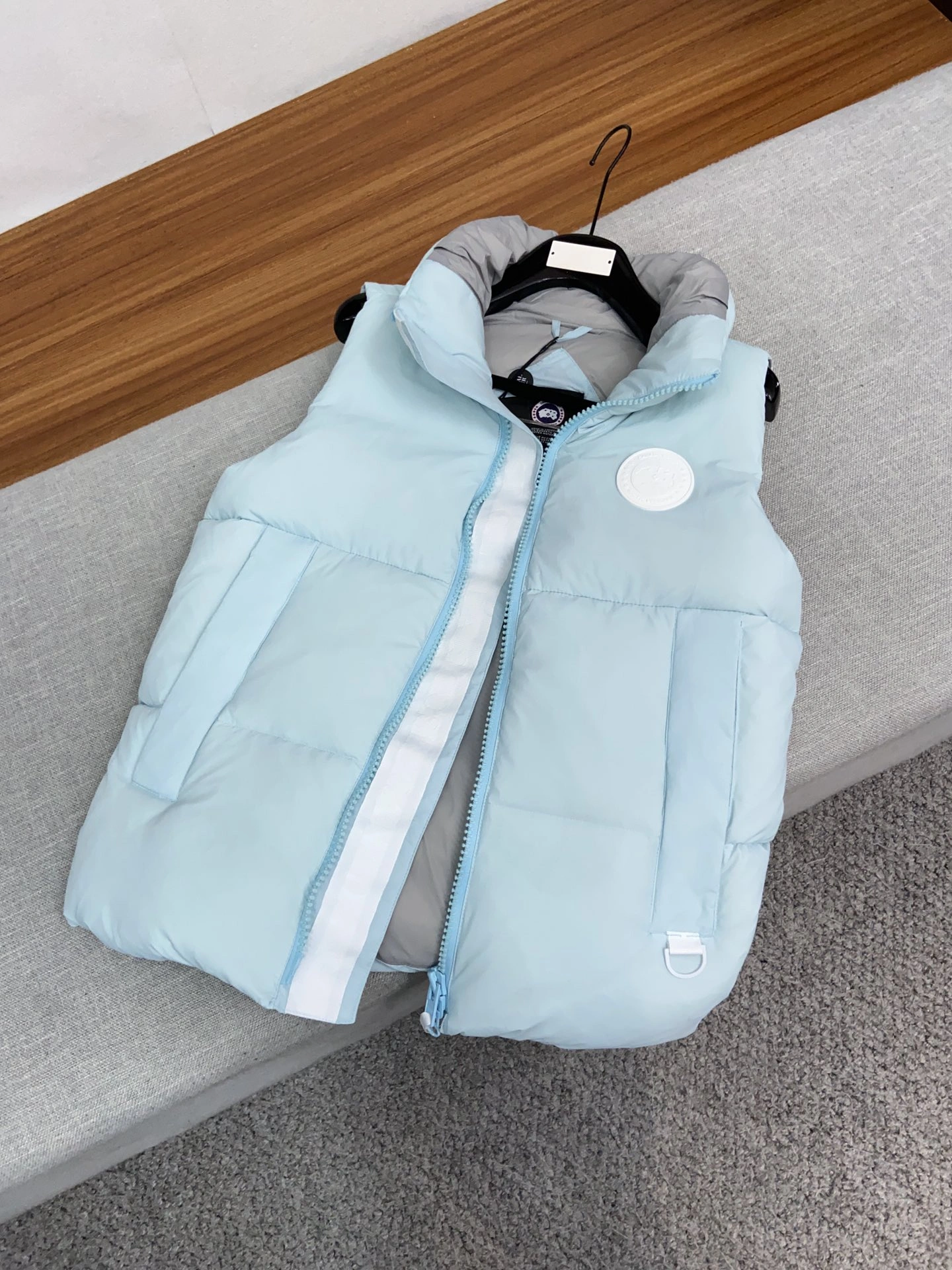 Canada Goose Down Jackets Versatile 106544