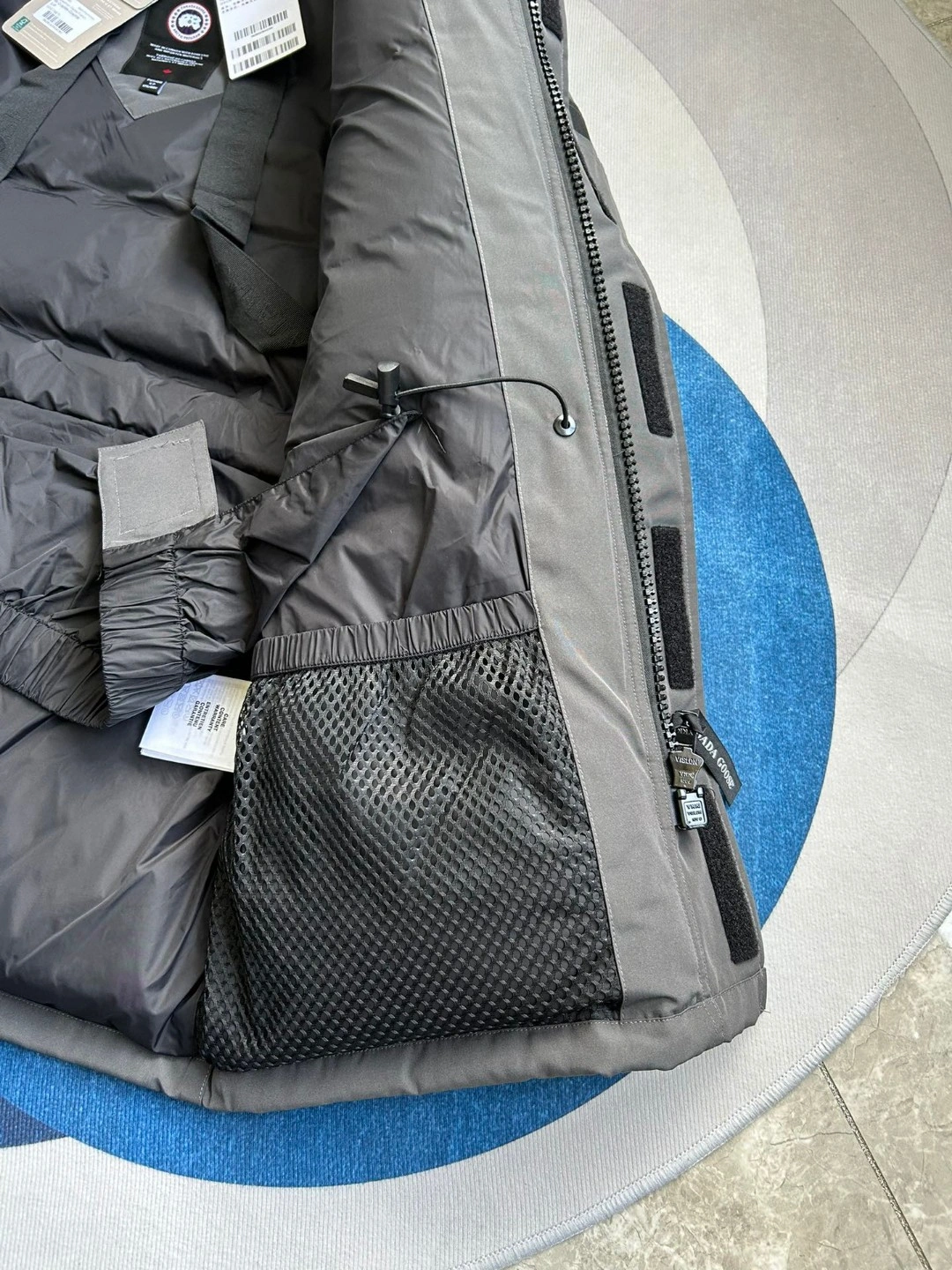 Canada Goose Down Jackets Supportive 106547