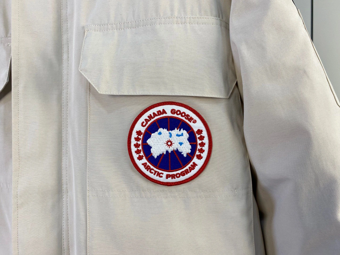 Canada Goose Down Jackets ZipUp 106541