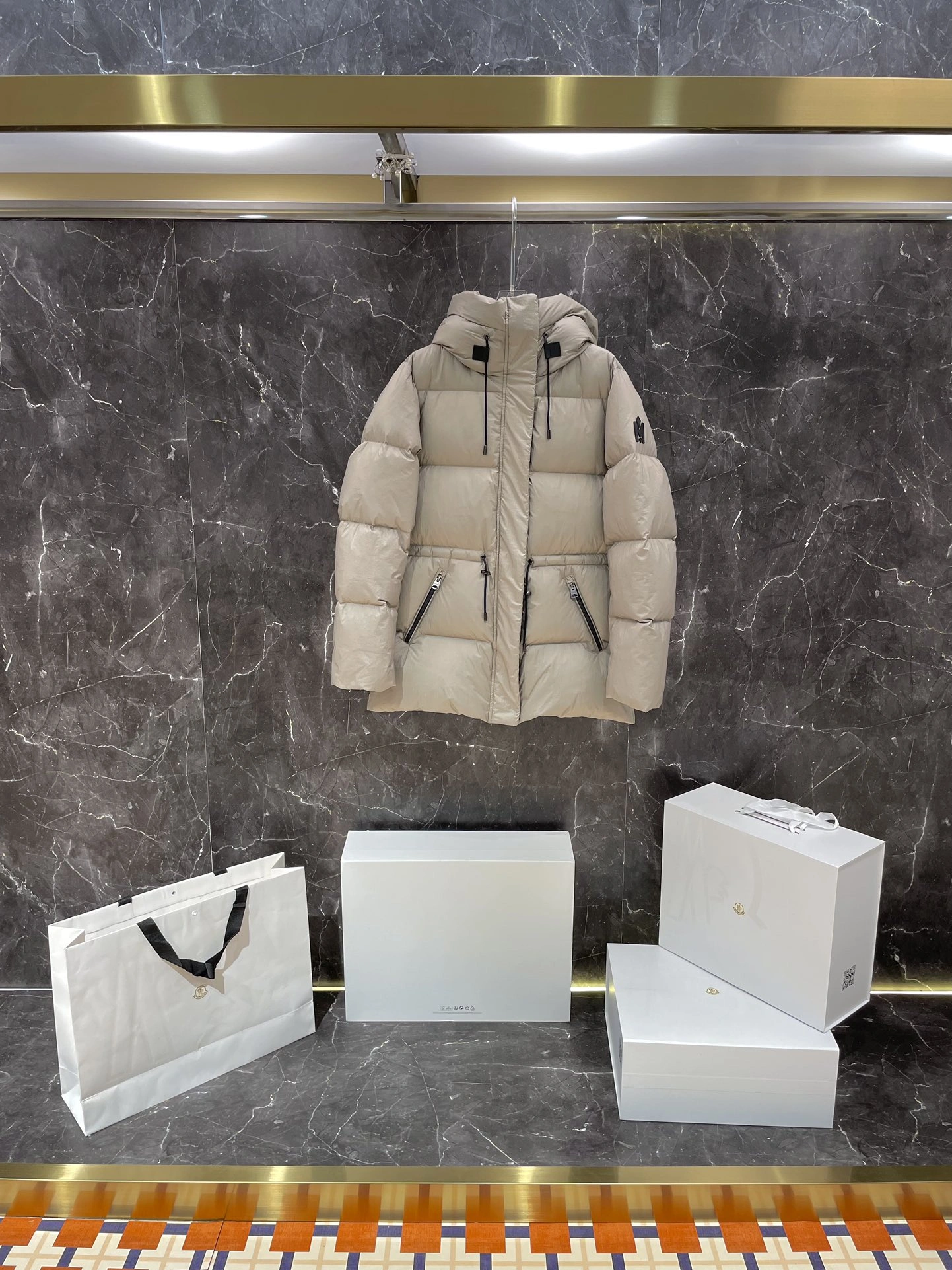 Canada Goose Down Jackets Breathable 106578