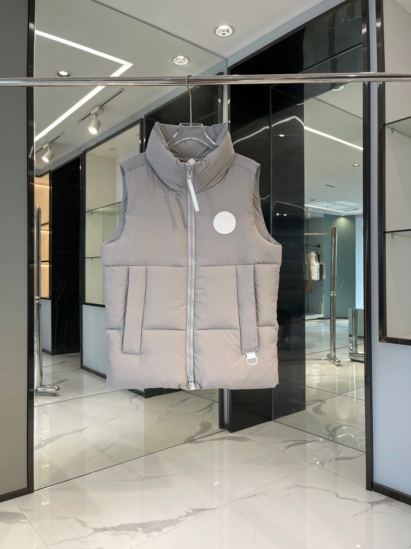 Canada Goose Down Jackets Tailored 106513