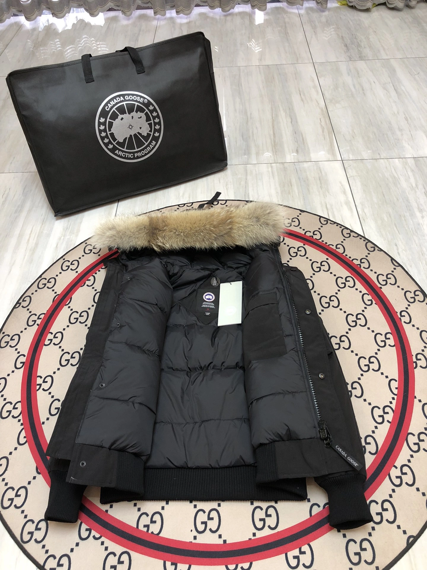 Canada Goose Down Jackets Minimalist 106502