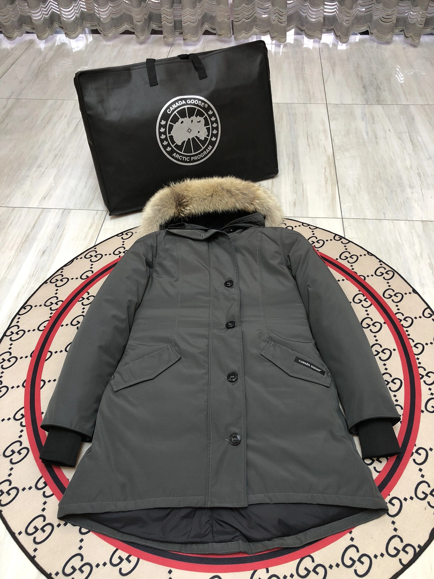 Canada Goose Down Jackets Thermal 106490