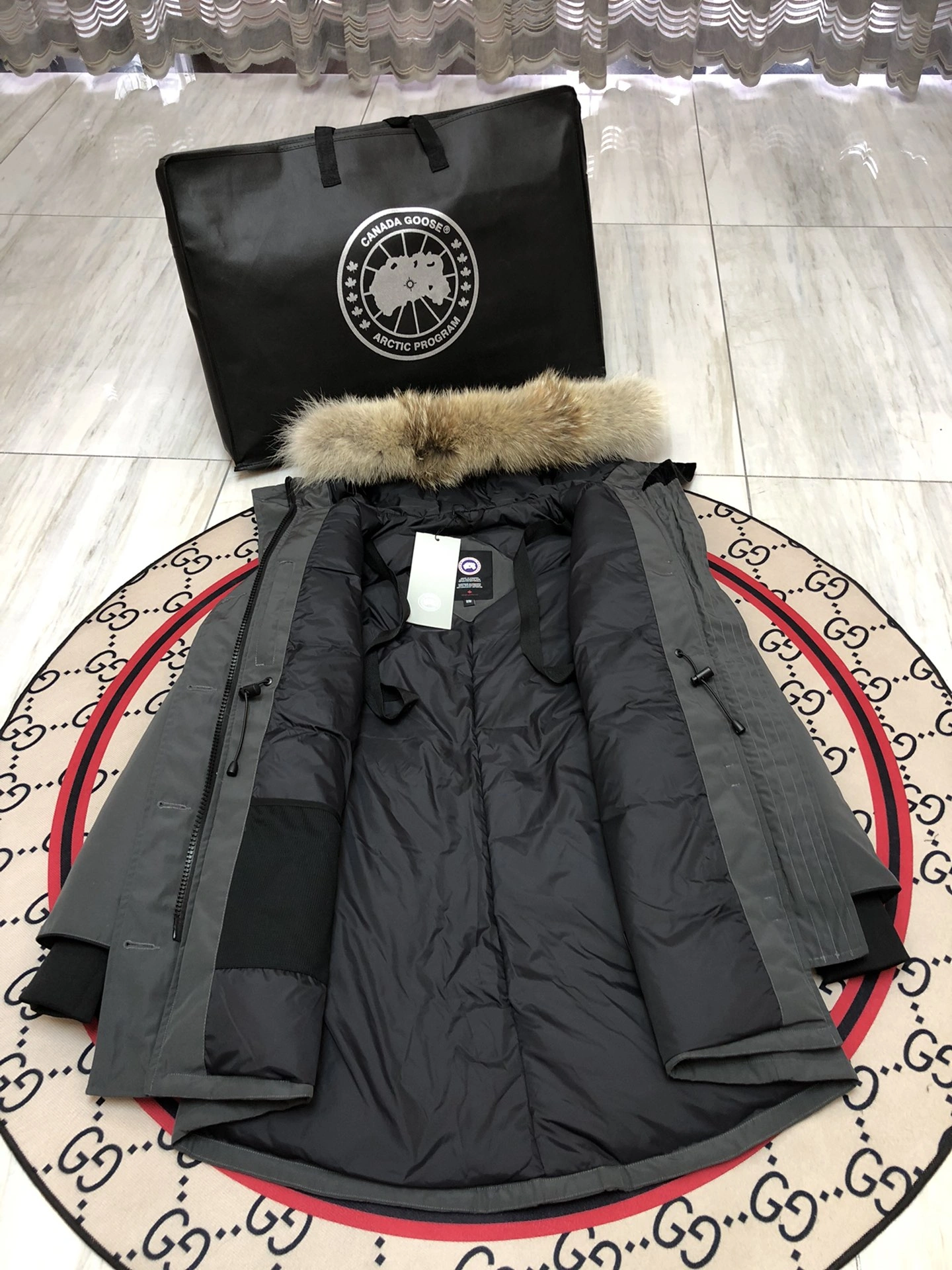 Canada Goose Down Jackets Thermal 106490