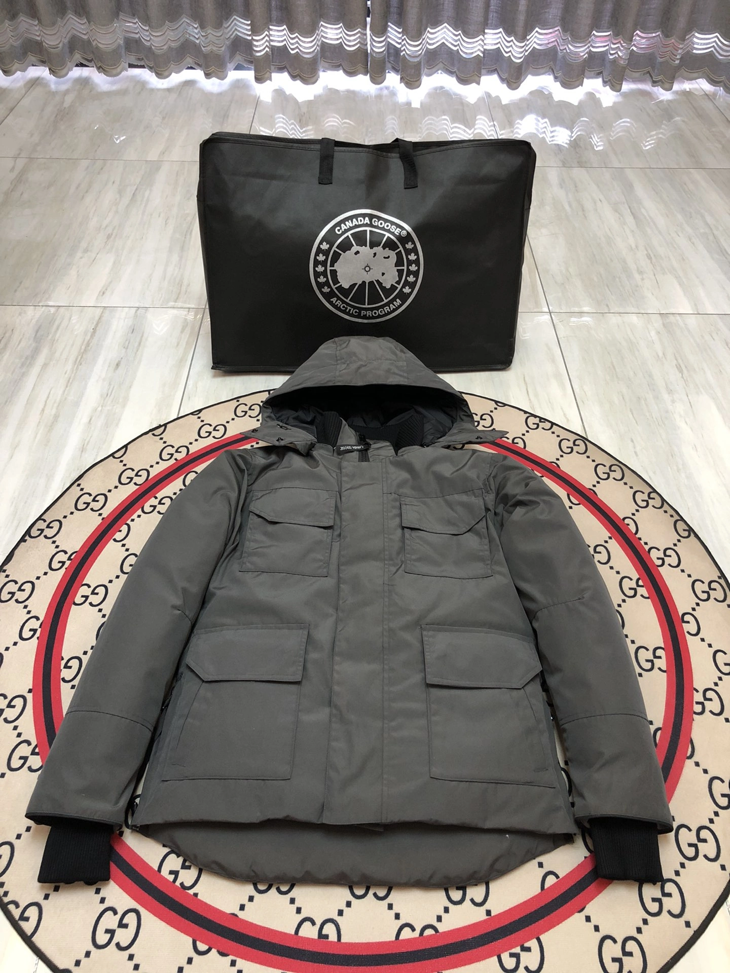 Canada Goose Down Jackets Classic 106446