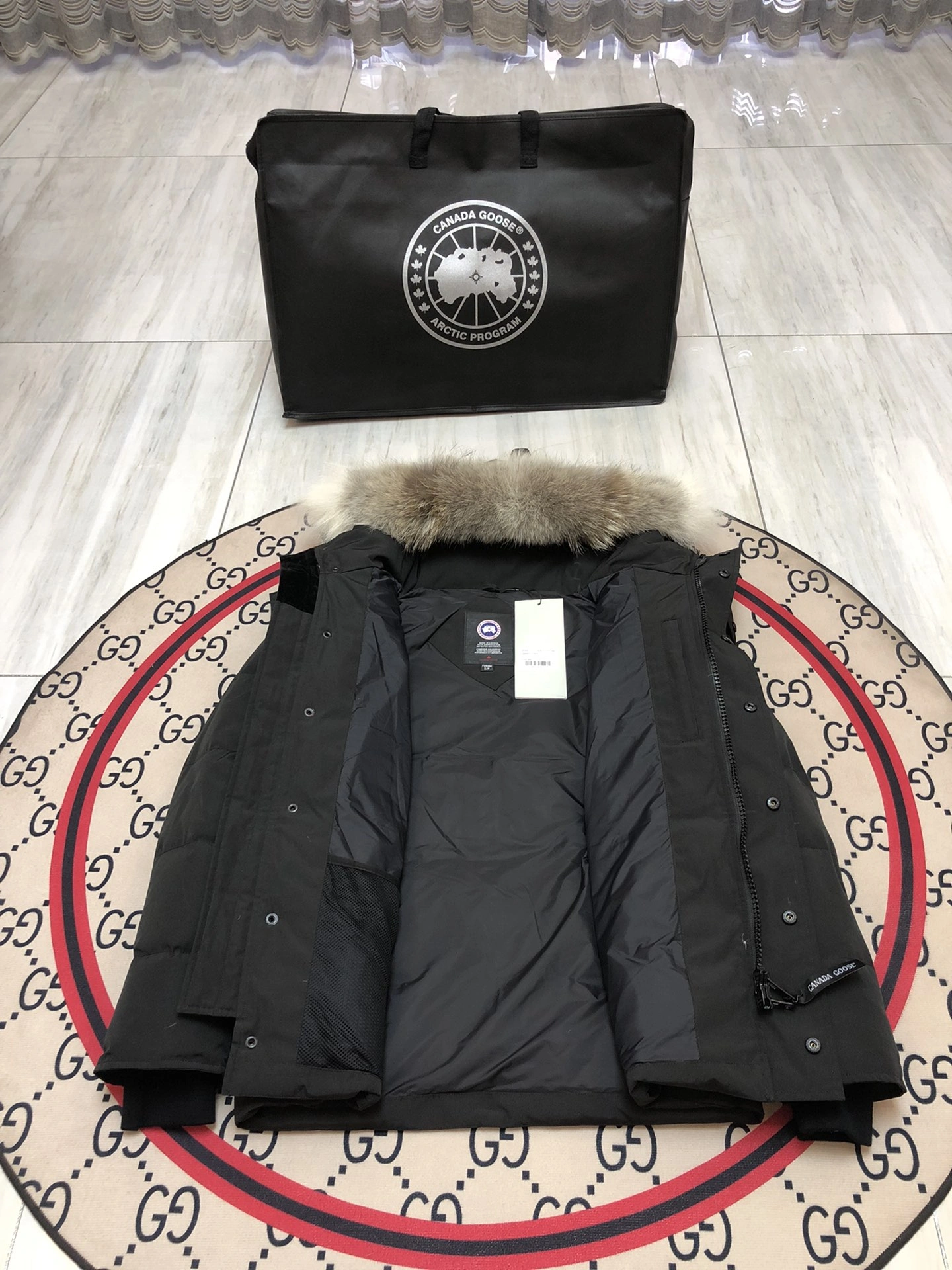 Canada Goose Down Jackets Youthful 106193