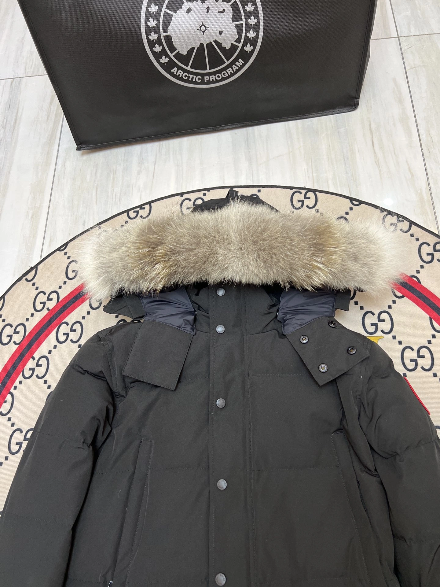Canada Goose Down Jackets Youthful 106193