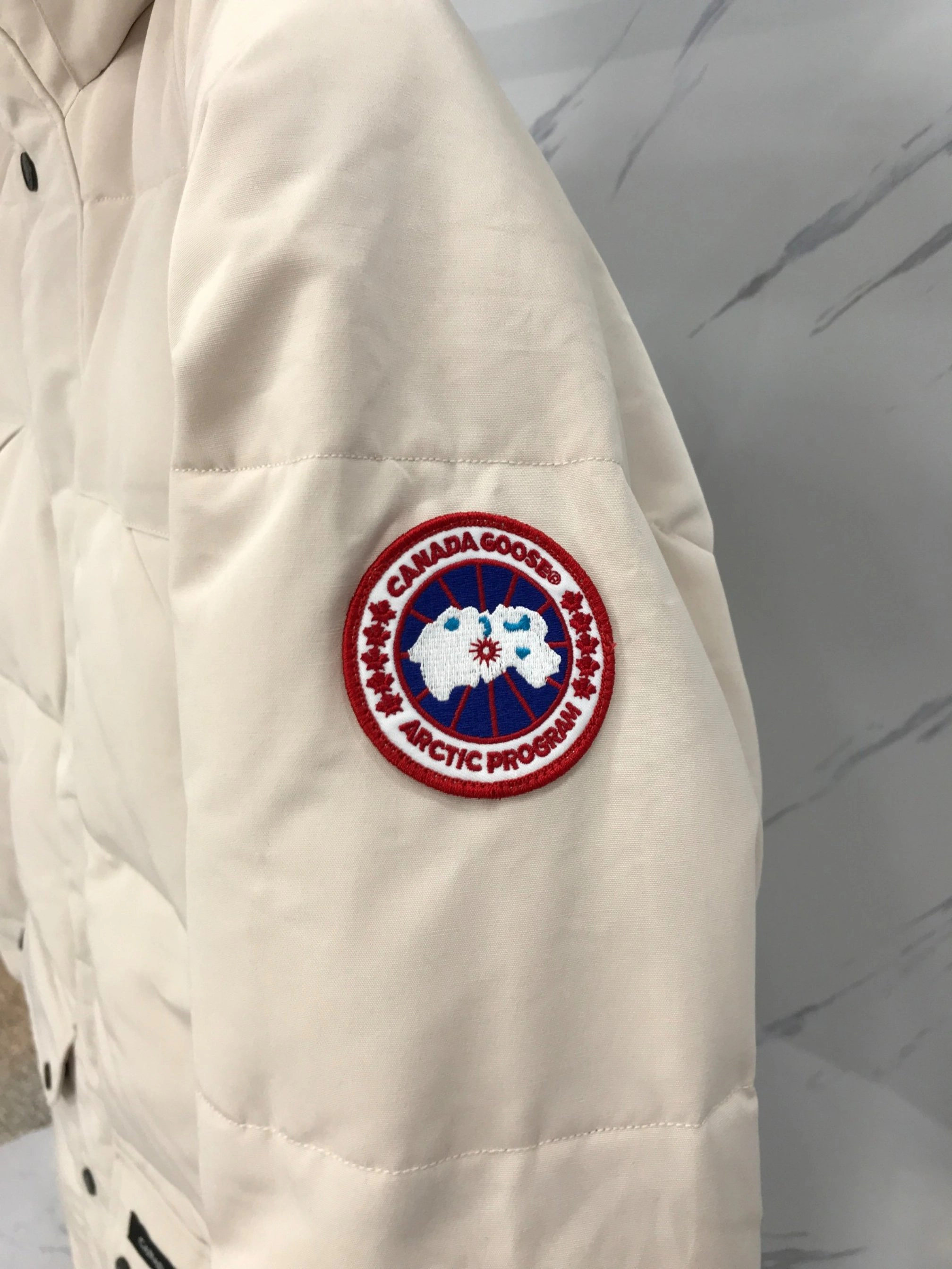 Canada Goose Down Jackets Original 106445