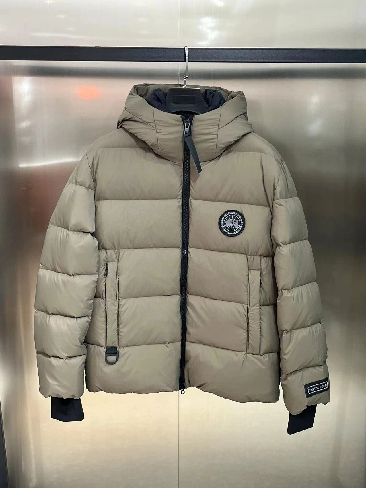 Canada Goose Down Jackets Modern 106467