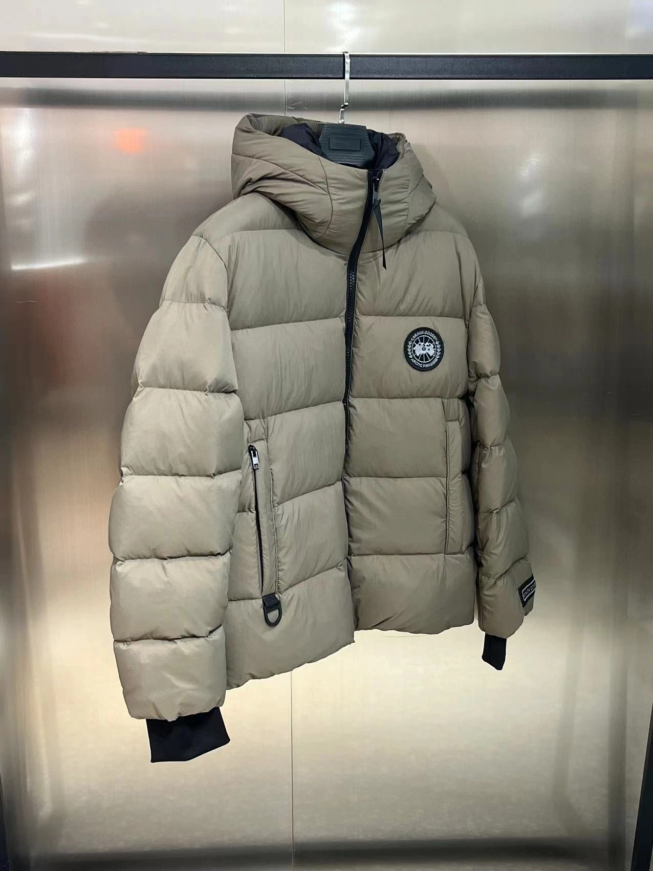 Canada Goose Down Jackets Modern 106467