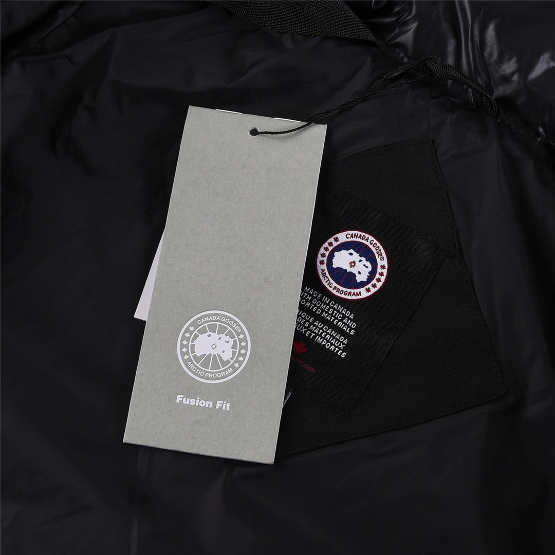 Snug Canada Goose Down Jackets 106196