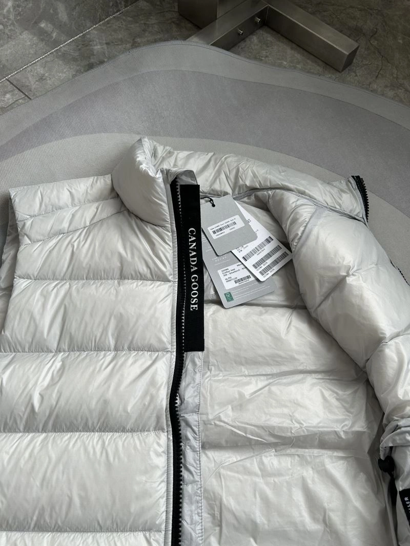 Canada Goose Down Jackets EasyMatch 106355