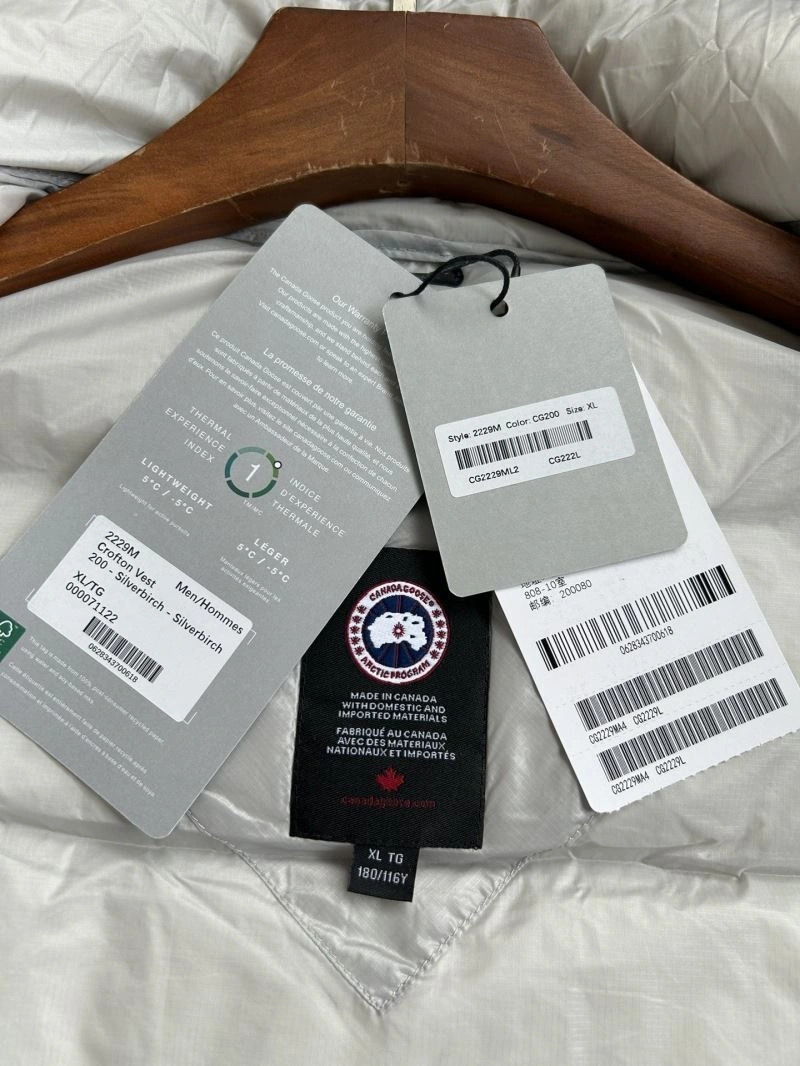 Canada Goose Down Jackets EasyMatch 106355