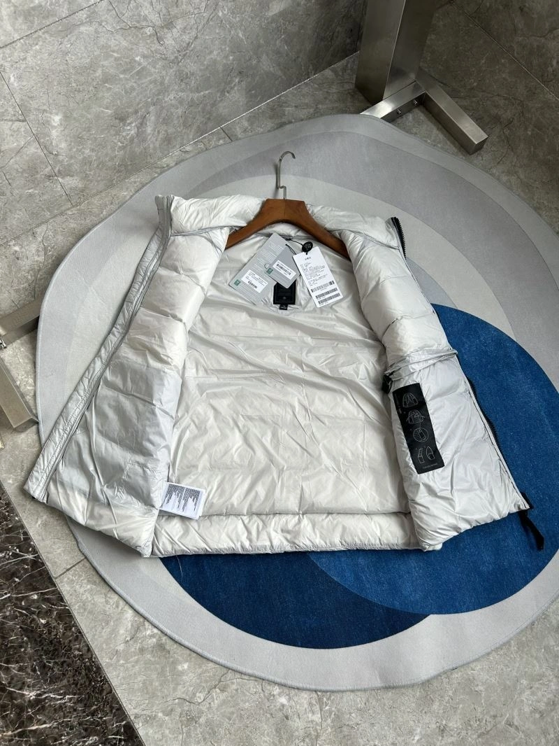 Canada Goose Down Jackets Classic 106419