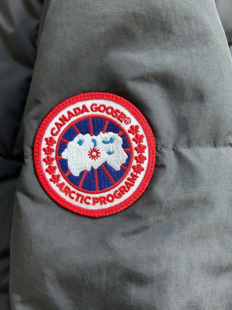 SunProtective Canada Goose Down Jackets 106331