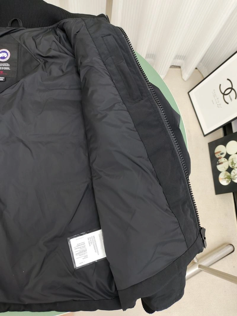 Canada Goose Down Jackets ZipUp 106320