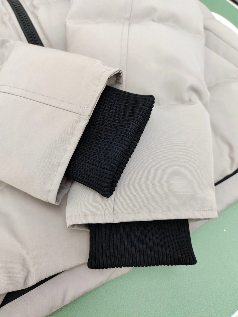 Breathable Canada Goose Down Jackets 106318