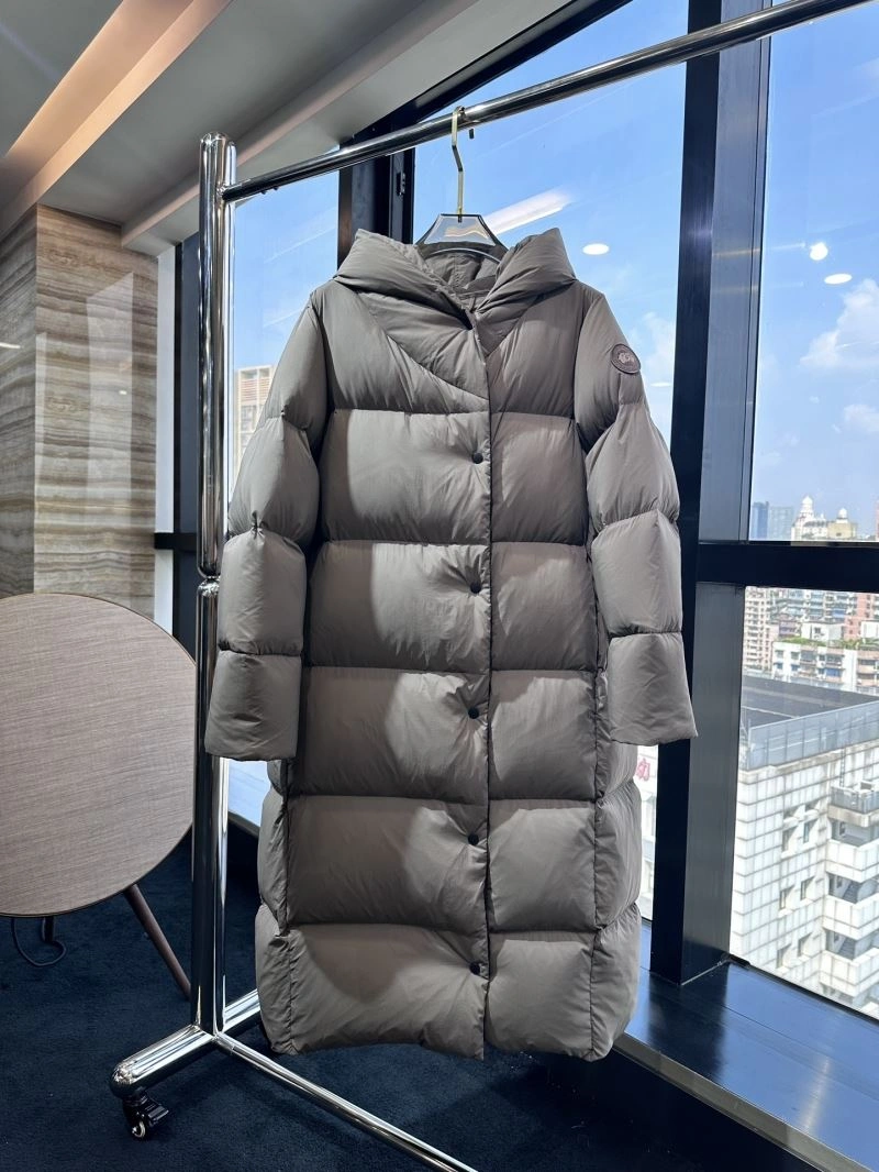 Canada Goose Down Jackets Sporty 106311