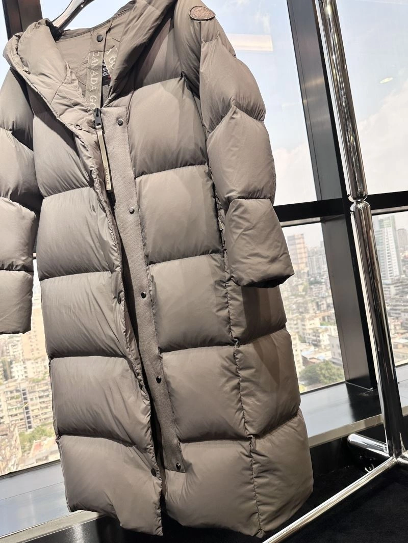 Canada Goose Down Jackets Sporty 106311