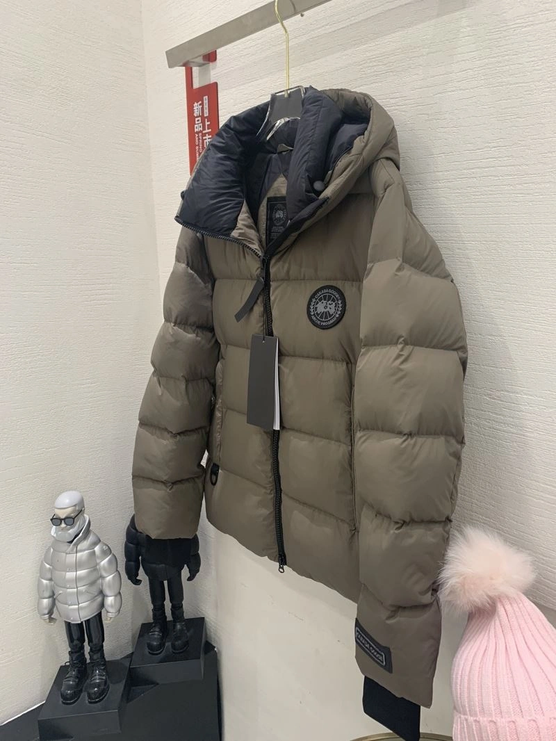 Canada Goose Down Jackets Functional 106334