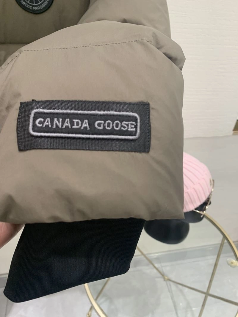 Canada Goose Down Jackets Functional 106334