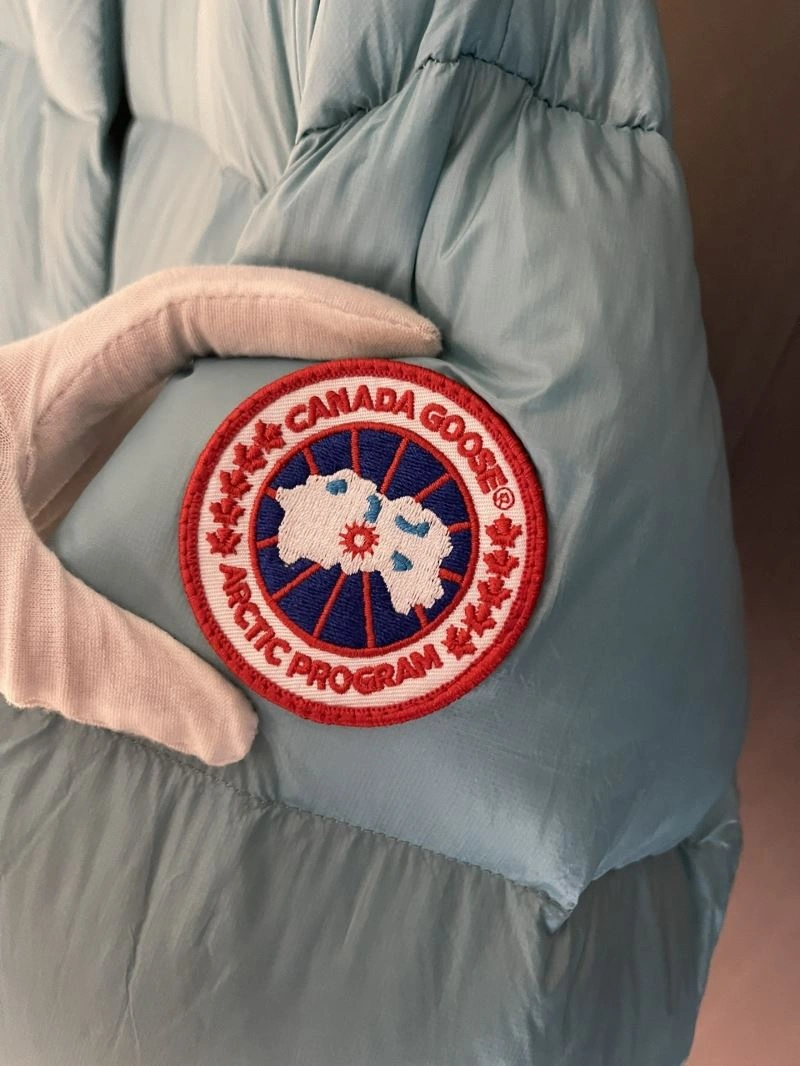 Canada Goose Down Jackets Youthful 106259