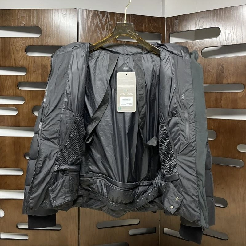 Canada Goose Down Jackets FastDry 106337