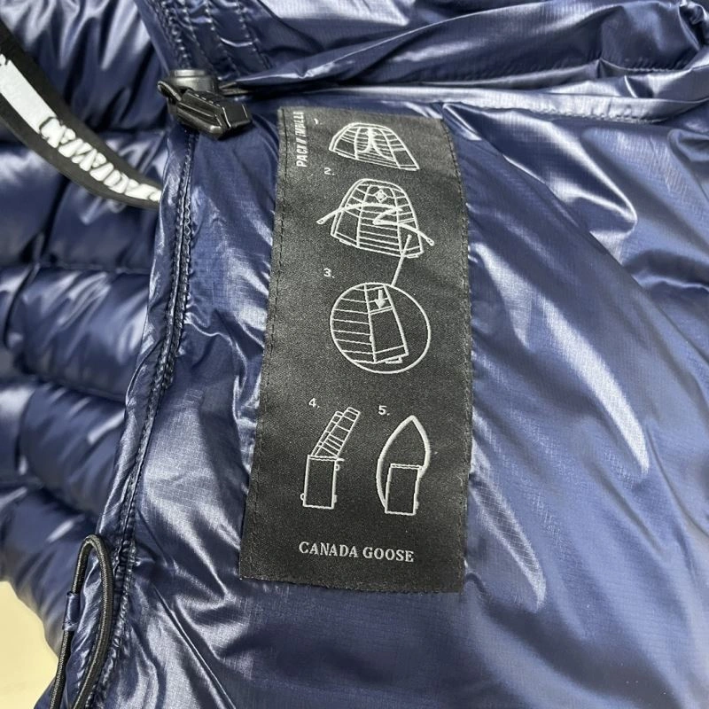 Canada Goose Down Jackets Stretchable 106250