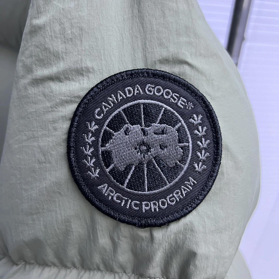 Canada Goose Down Jackets Lightweight 106376