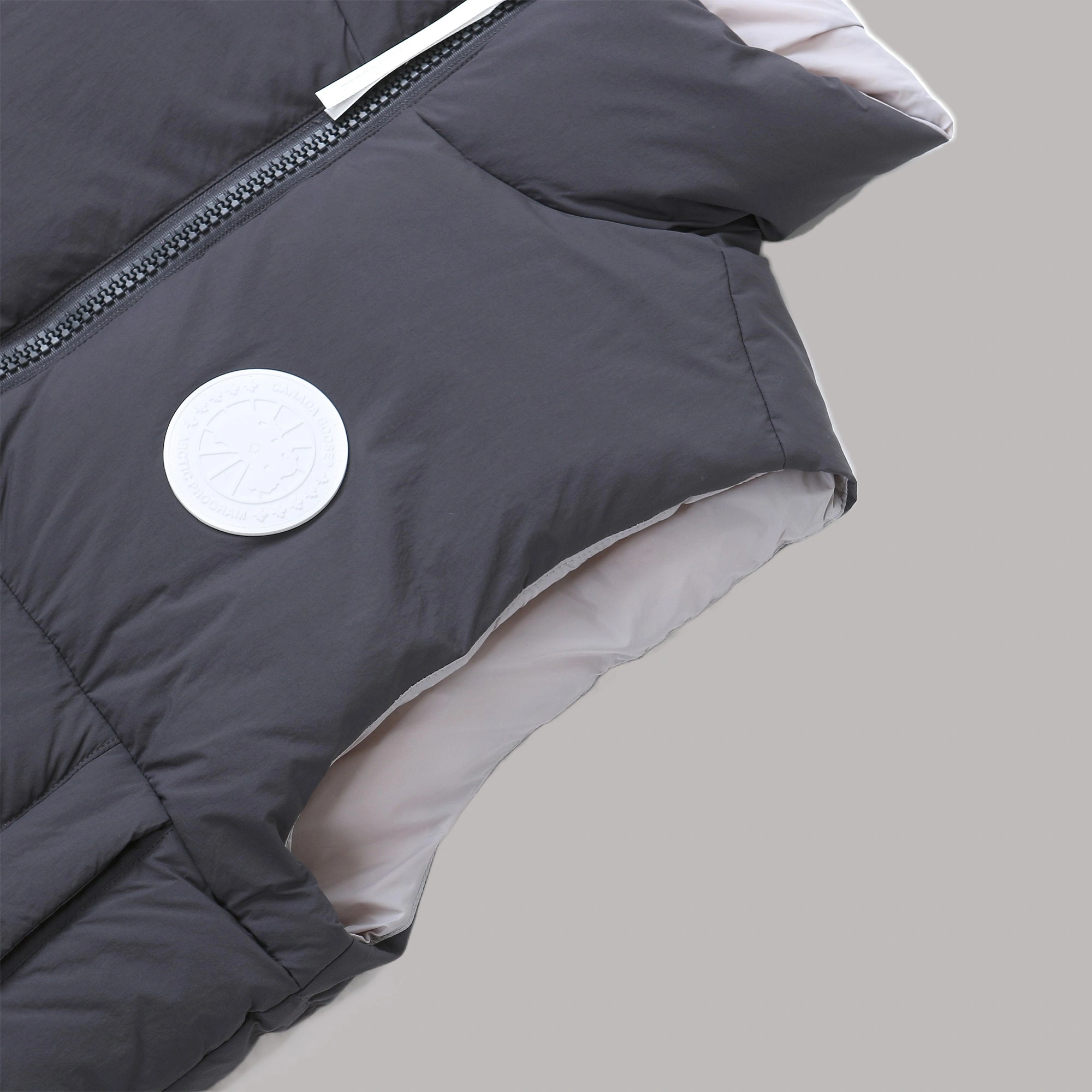 Canada Goose Down Jackets Sporty 106369