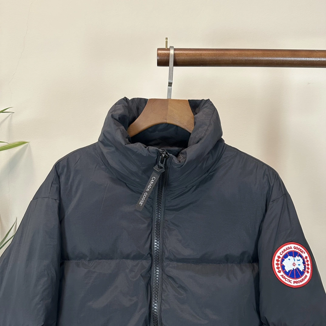 Comfortable Canada Goose Down Jackets 106365