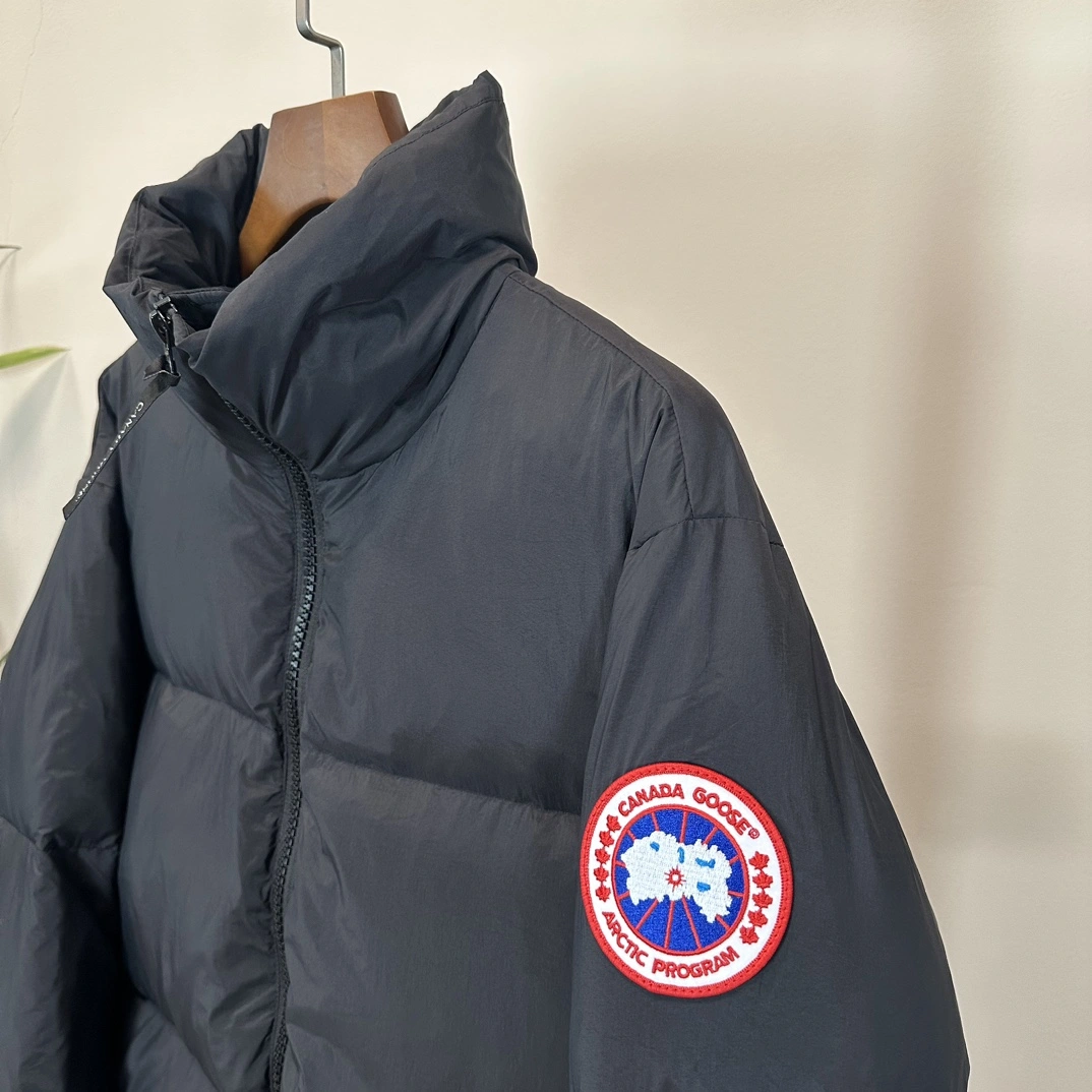 Comfortable Canada Goose Down Jackets 106365