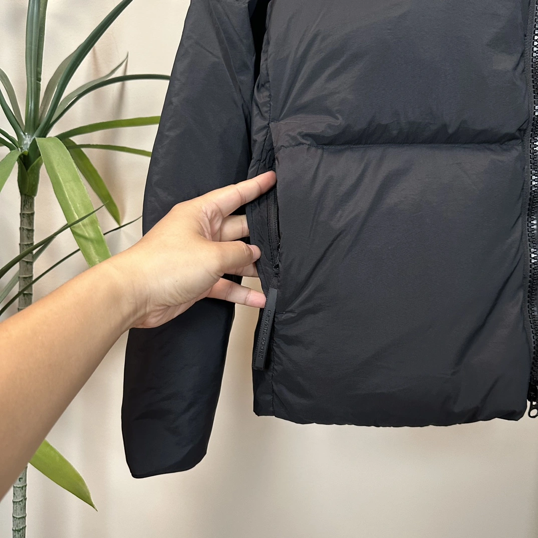 Comfortable Canada Goose Down Jackets 106365