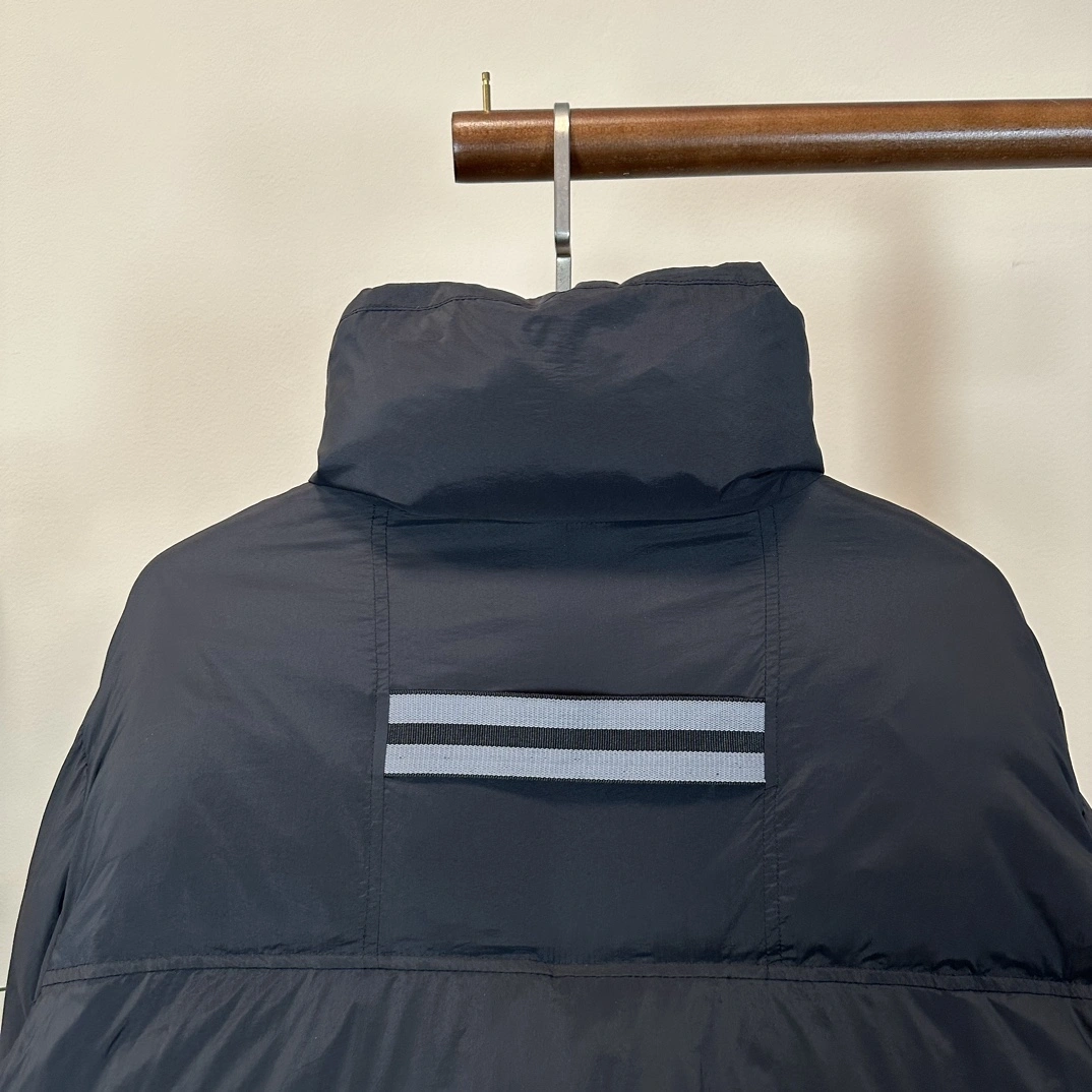 Comfortable Canada Goose Down Jackets 106365