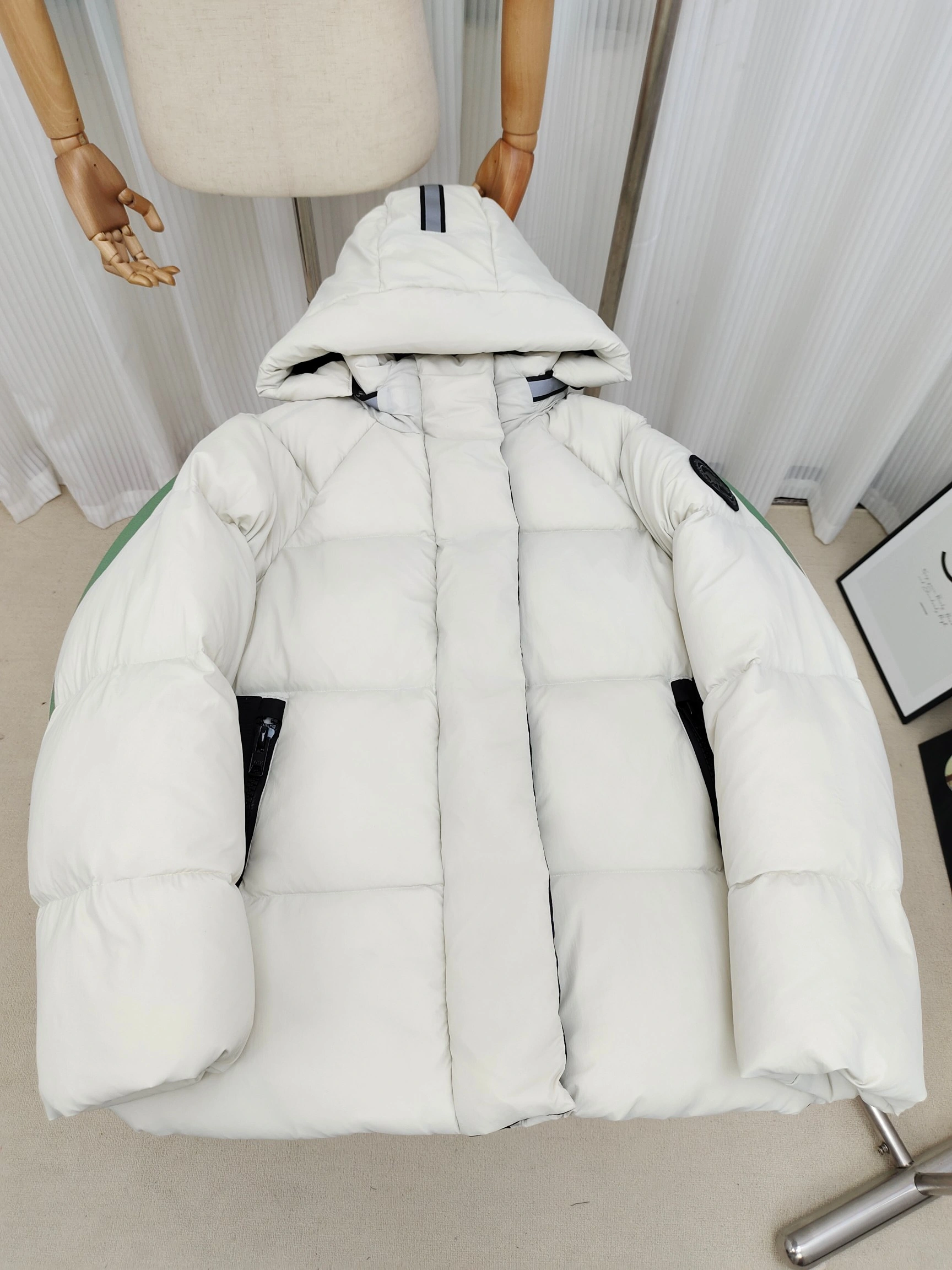 Canada Goose Down Jackets Trendy 106361