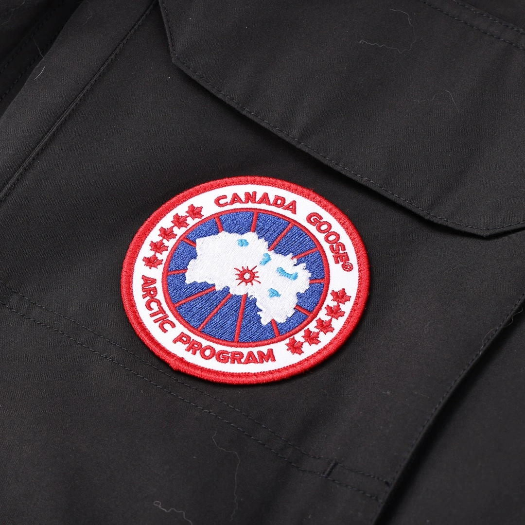 Canada Goose Down Jackets Original 106351