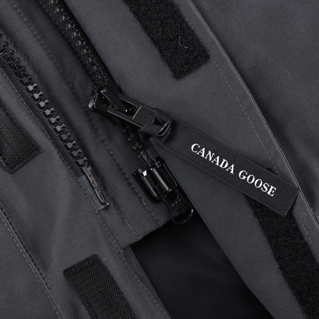 Breathable Canada Goose Down Jackets 106398