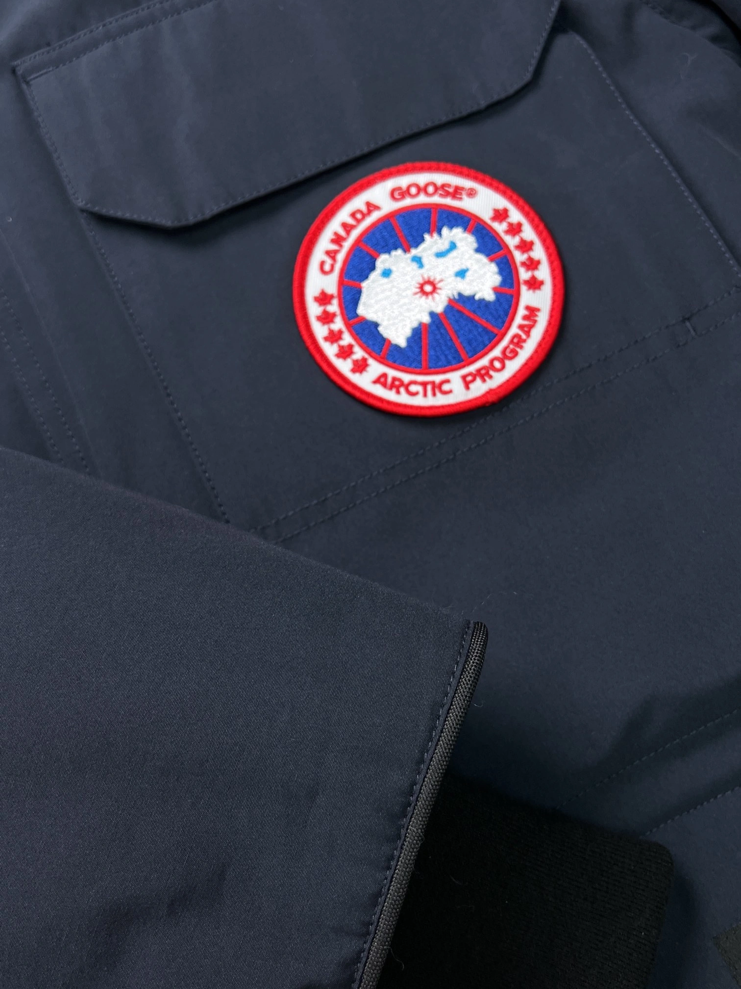 Durable Canada Goose Down Jackets 106358