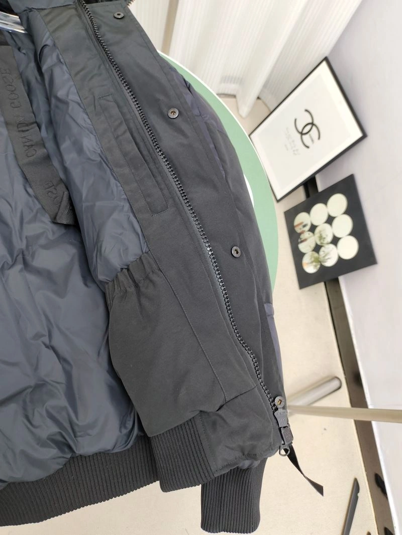 Canada Goose Down Jackets MoistureWicking 106343