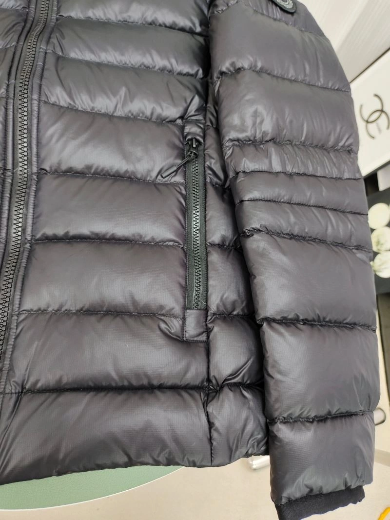 Canada Goose Down Jackets Classic 106286