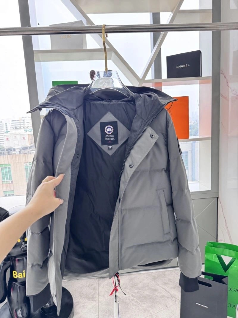 Canada Goose Down Jackets ZipUp 106276